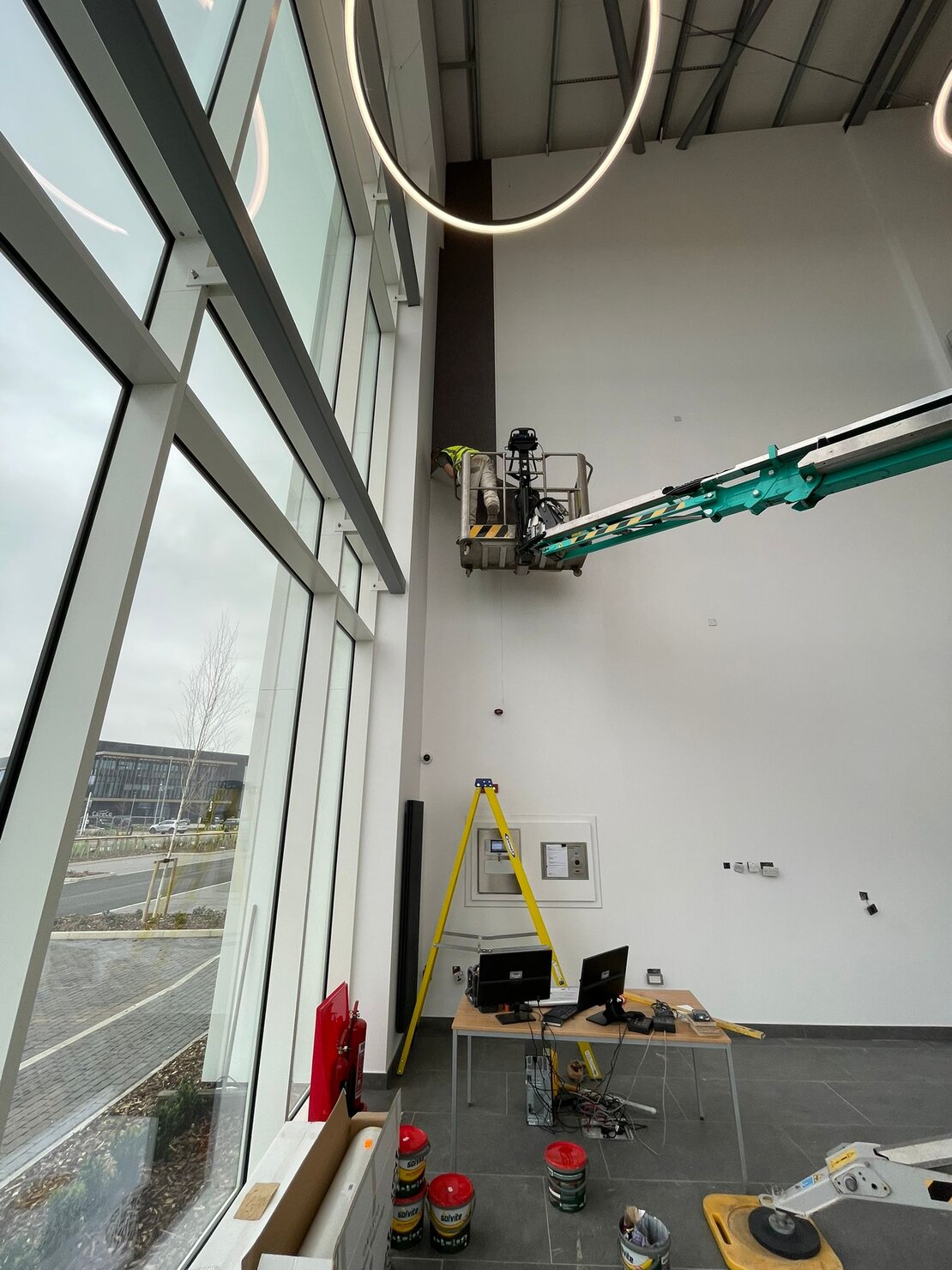 Applying wallpaper detail